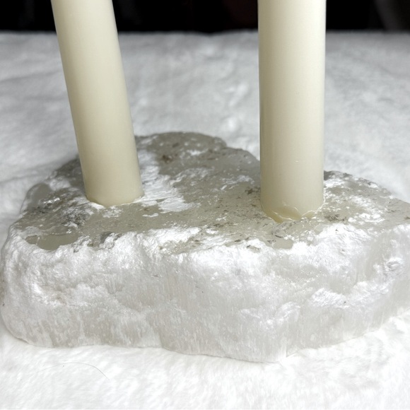 Selenite Natural Stone Candle Holders NWOT Qty 2  White Cream 8 Candles Included - Picture 6 of 8